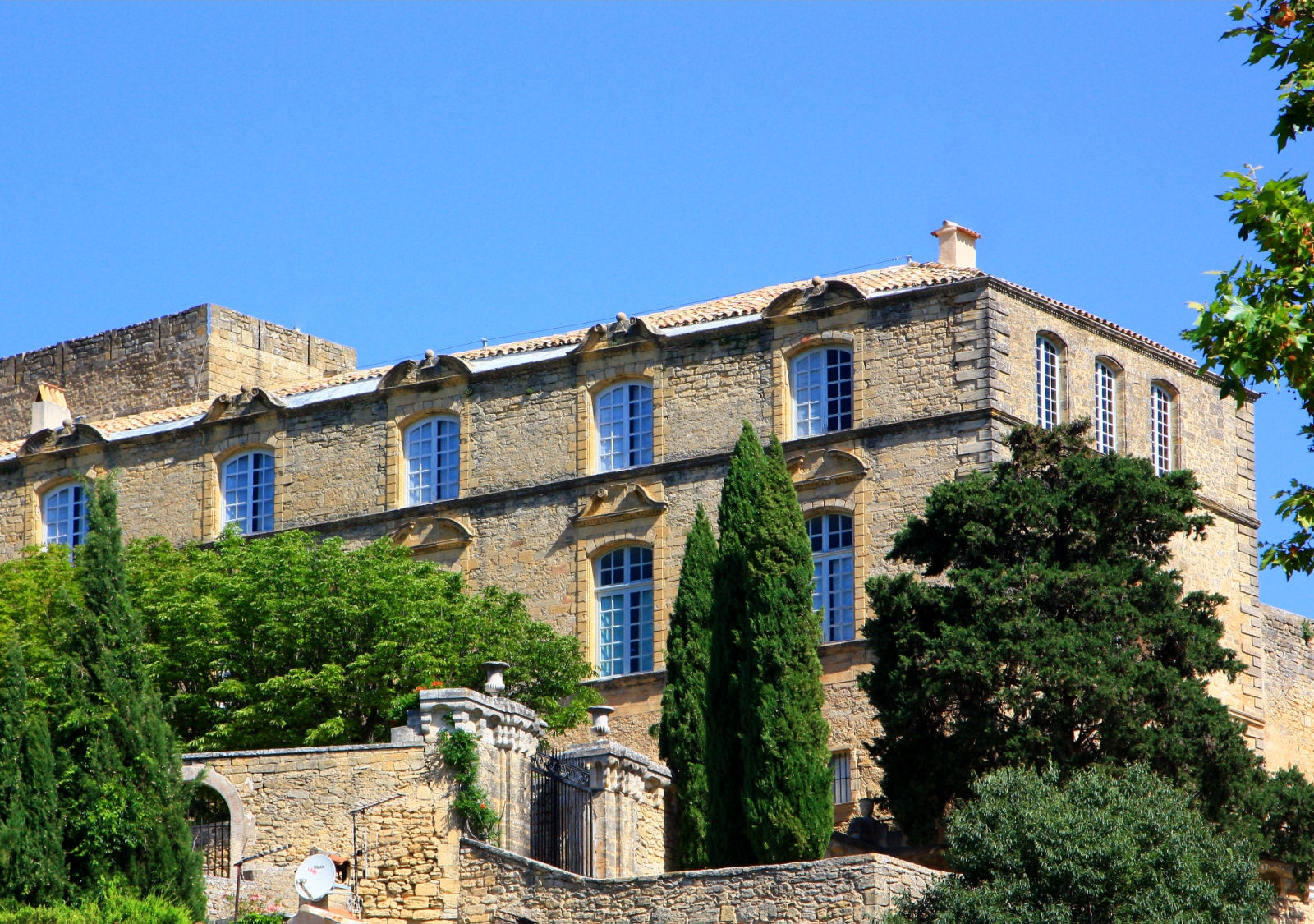 A. Hocquel / Collect ADT