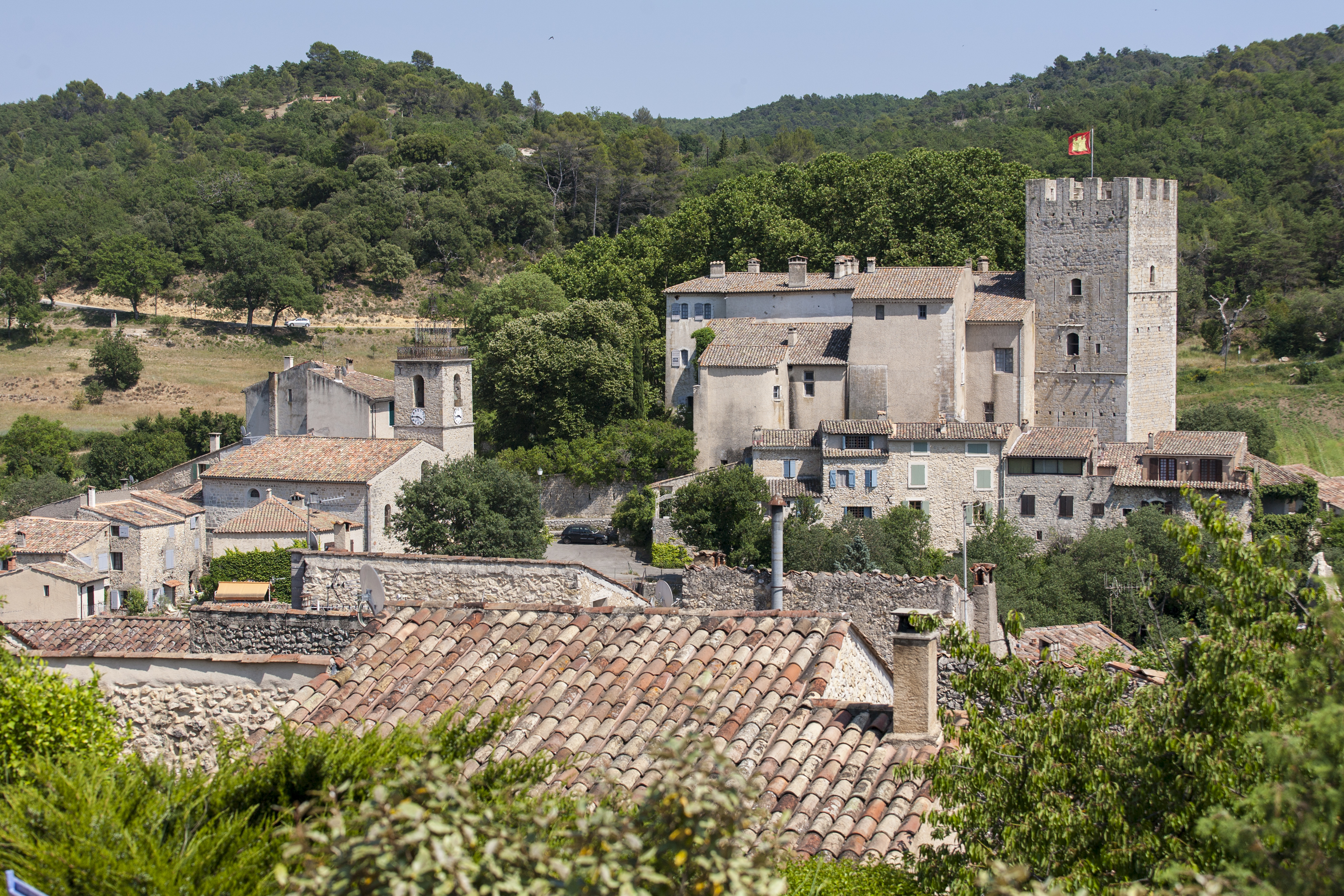 Le village et son château