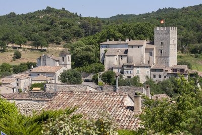 Le village et son château