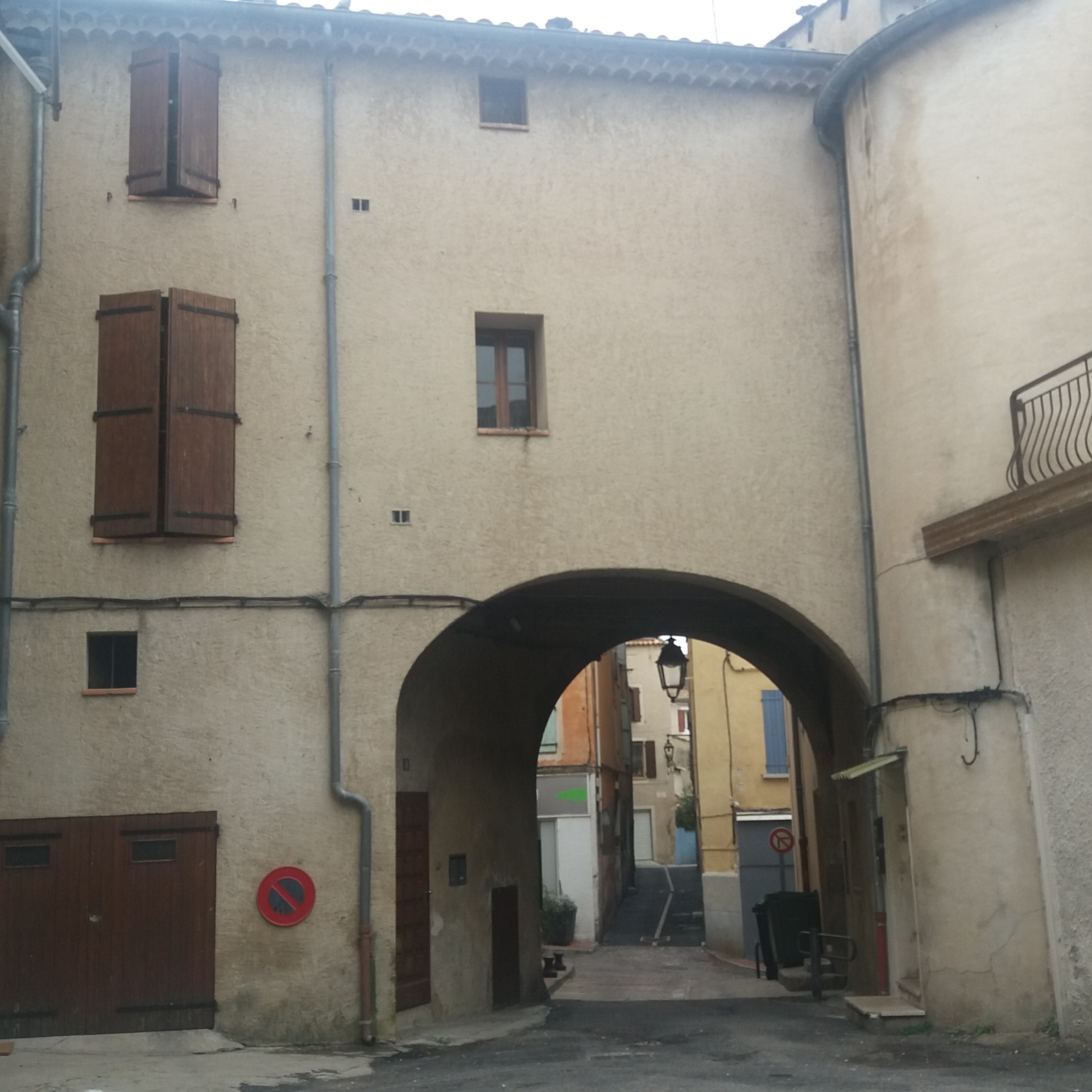 Cour des Carmes