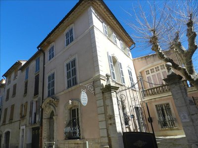 Façade principale