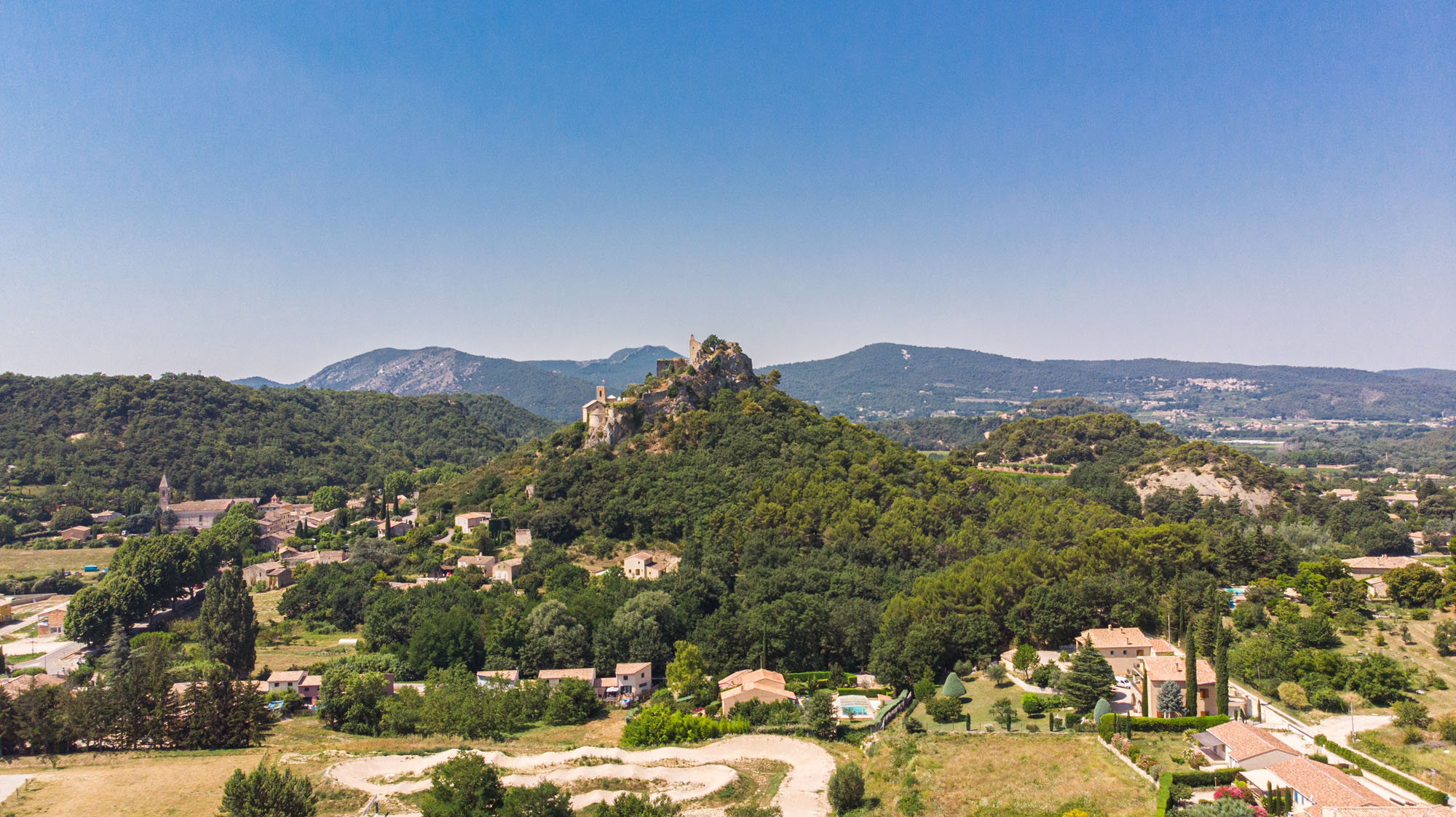 Entrechaux