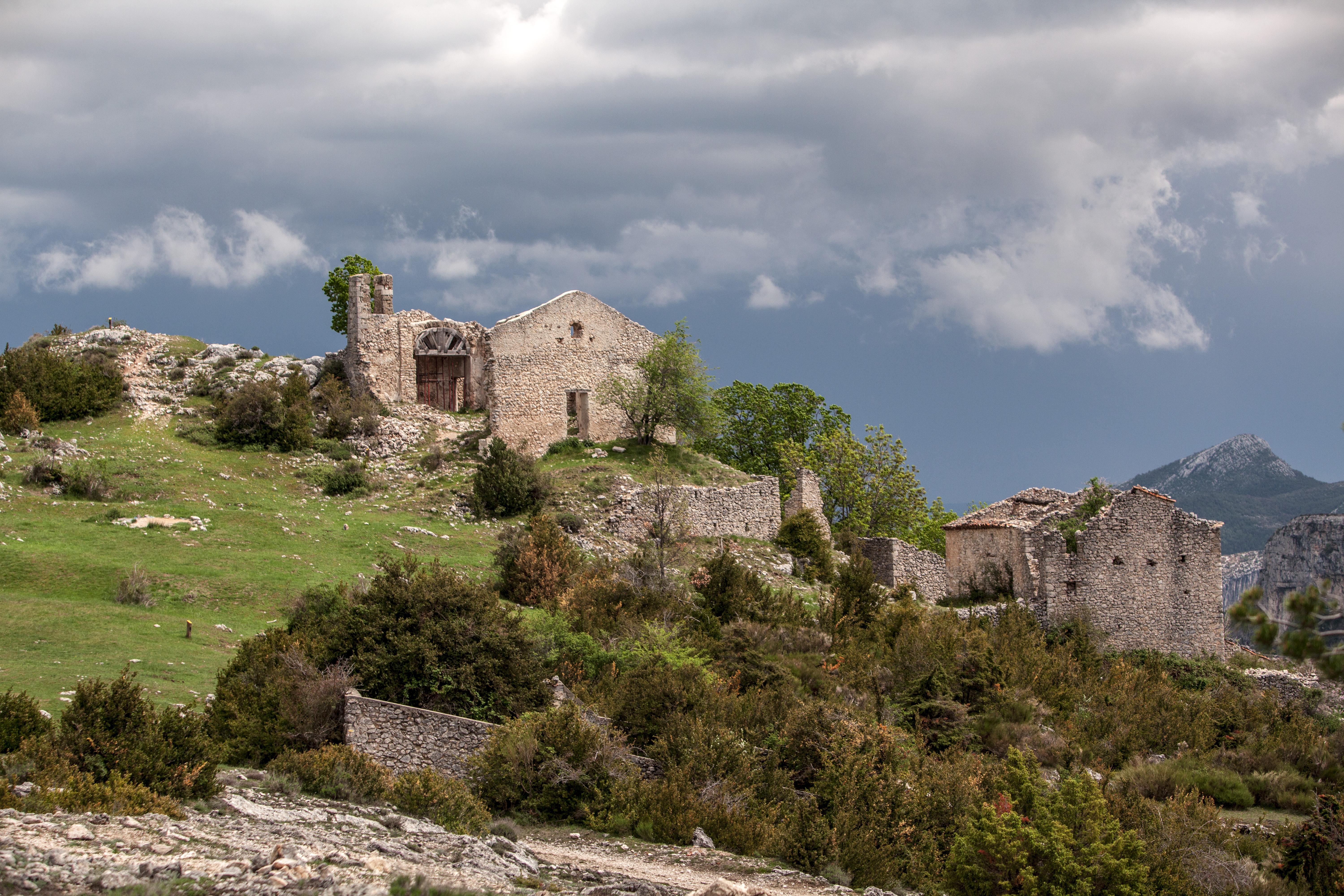 Châteauneuf-lès-Moustiers