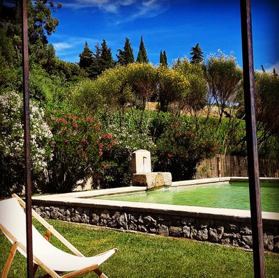 Piscine et coin détente