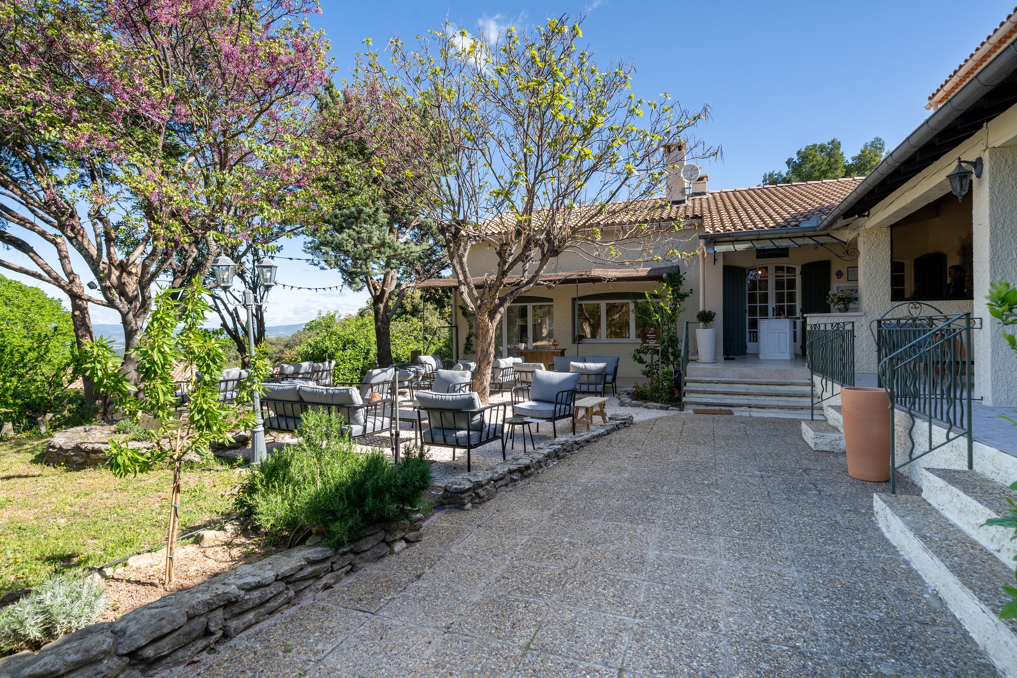 Jardin et son salon