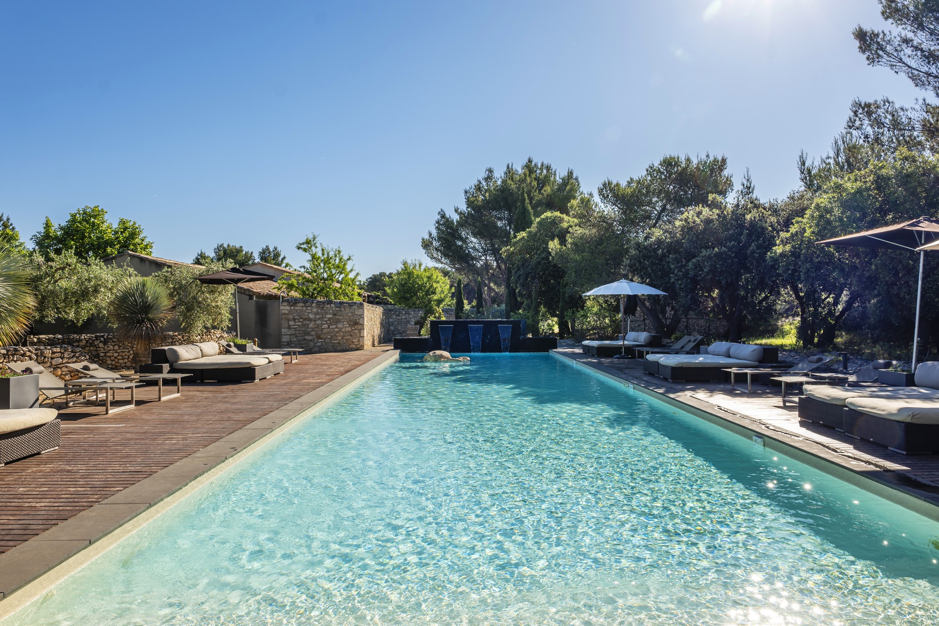 Domaine La Pierre Blanche_Eygalières_piscine