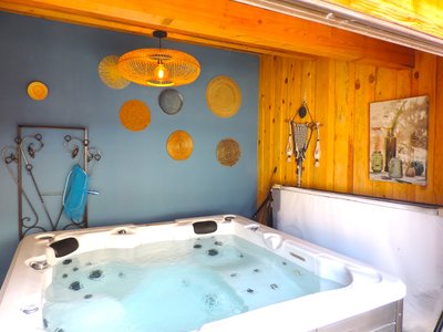 Détente au jacuzzi