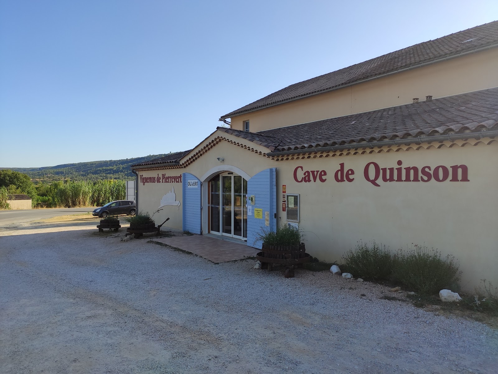 magasin Cave de Quinson