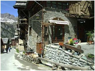 La Maison Traditionnelle