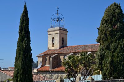 Le latéral de l'église