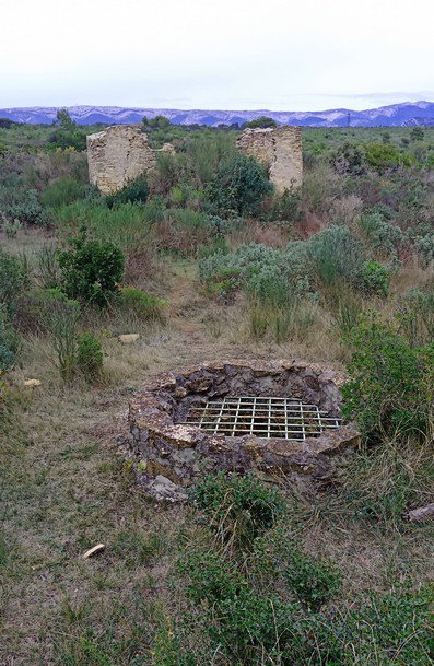Ruine et puits