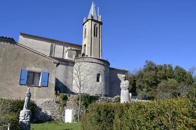 La chapelle et son jardin
