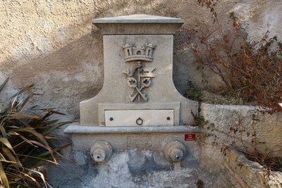 1ère fontaine de Lagnes