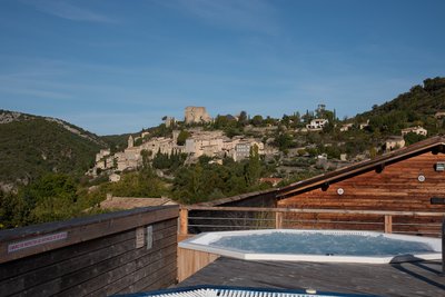 Les thermes de Montbrun-les-Bains