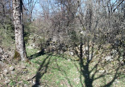 Vestiges du hameau de la Péguière