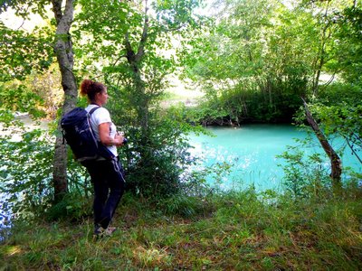 Sur les berges de l'Artuby