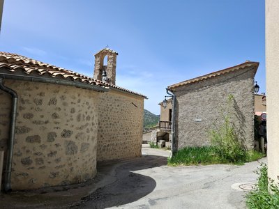L'église de Poët-en-Percip © Pauline Amberg - PNR des Baronnies Provençales