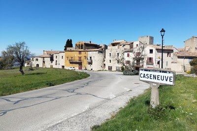 Entrée de Caseneuve