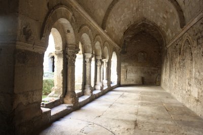 Cloître de l'église Notre-Dame et Saint-Véran