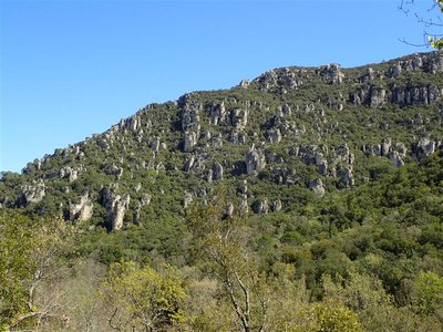 Morières et ses roches dolomitiques
