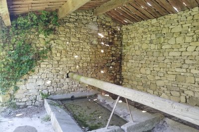Lavoir de Caseneuve