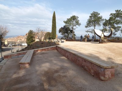 Belvédère du sentier des ocres à Roussillon
