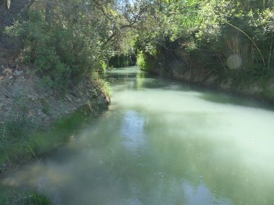 Canal de la Vallée des Baux à Eyguières