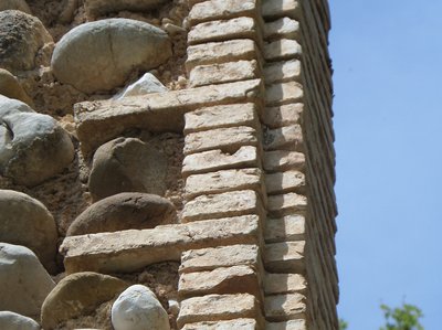 Briques et galets