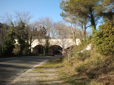 Aqueduc du canal de la Vallée des Baux