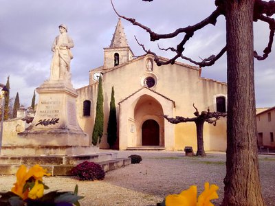 L'église et sa place