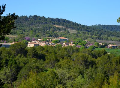 Vue sur Saint-Laurent-du-Verdon