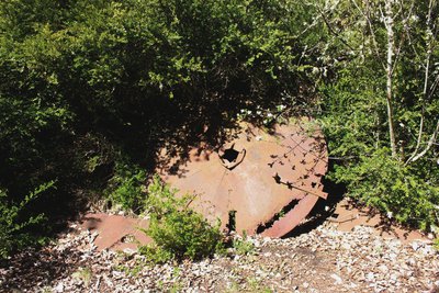 Couvercle d'un ancien four à charbon