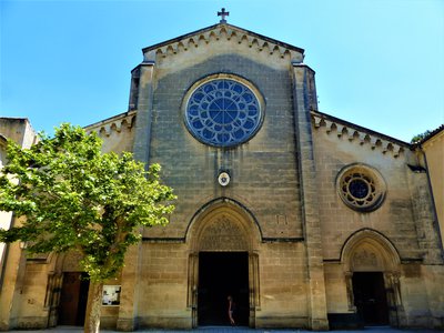Entrée de l'église abbatiale