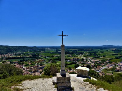 Croix et table d'orientation du Moulin de Bonnet