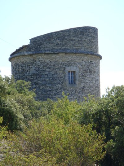Moulin de Lioux (privé, ne se visite pas)