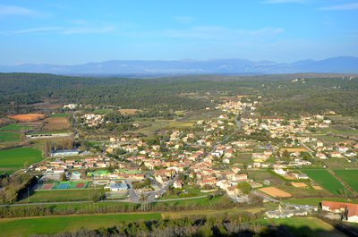 La plaine de Saint Julien et le hameau de Saint-Pierre