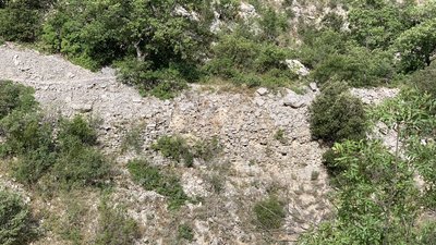 Reste de mur de la voie romaine