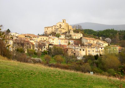 Le village de Saint-Jurs