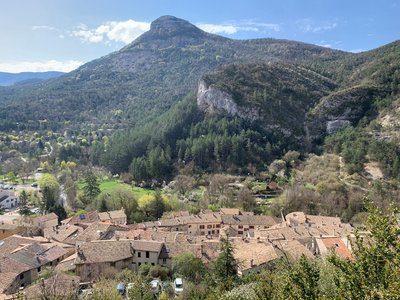 Village d'Orpierre_L.MICHELET