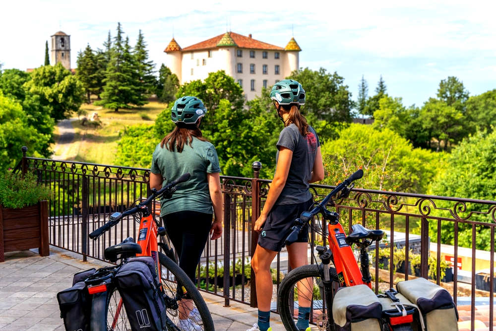 Sous le château d'Aiguines