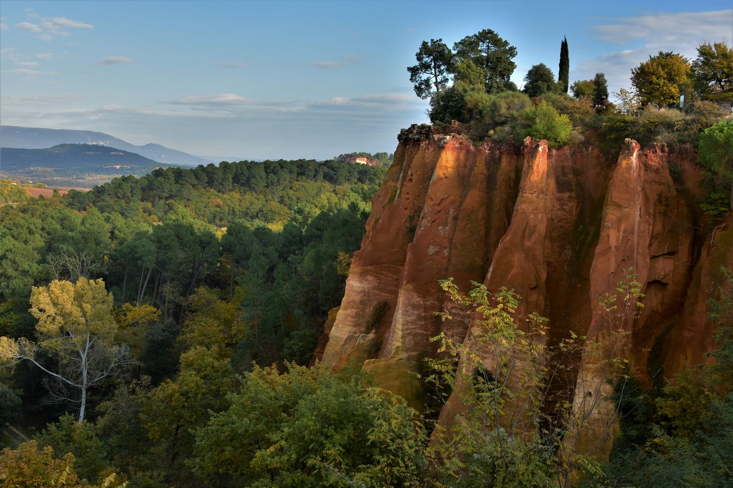Falaises d'ocre à Roussillon
