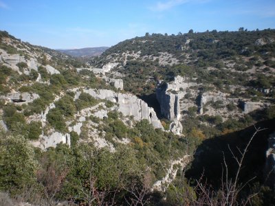 Gorges de Véroncle et Mont-Ventoux au fond