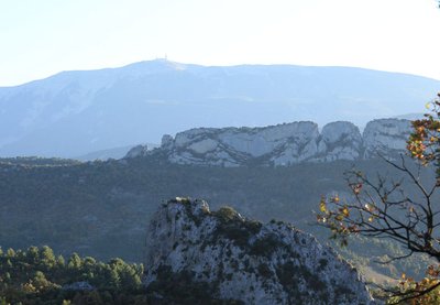 L'Aiguille, le Saint-Julien et le Mont Ventoux