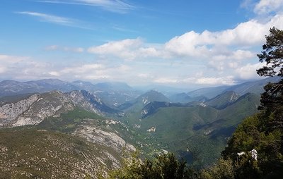 Vallée de l'Estéron et village de Sallagriffon