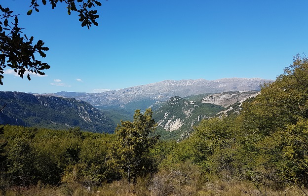 La vallée du Loup et la montagne du Cheiron